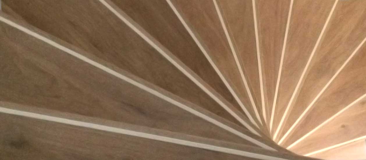 Trap reparatie, trap repareren, houten trap repareren, houten trap herstellen